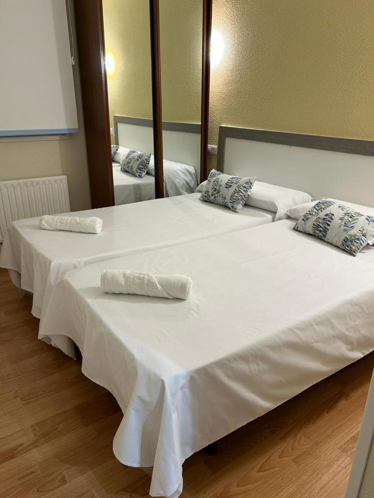 Hostal-Restaurante Posada Del Duque Villalbilla de Burgos Εξωτερικό φωτογραφία