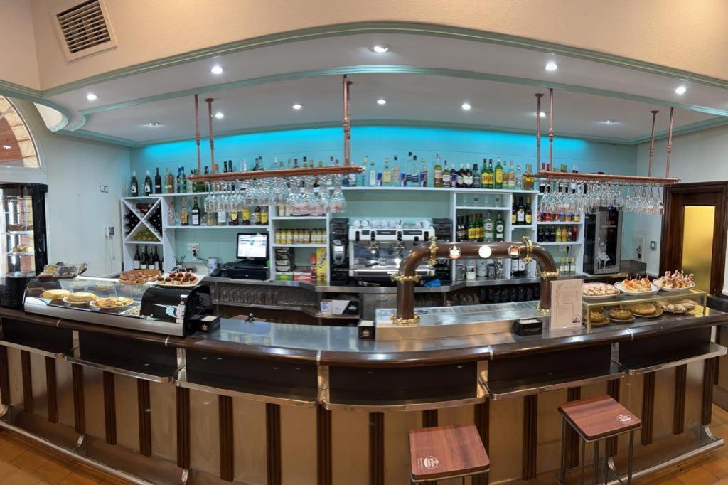 Hostal-Restaurante Posada Del Duque Villalbilla de Burgos Εξωτερικό φωτογραφία